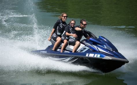 2014 Yamaha Fx Cruiser Svho Pwc Test Unrestrained Performance And Luxury