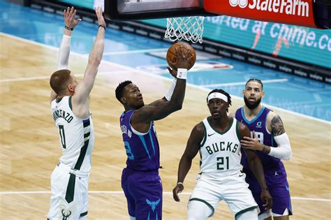 Milwaukee Bucks 3 Takeaways From 114 104 Win Over Charlotte Hornets