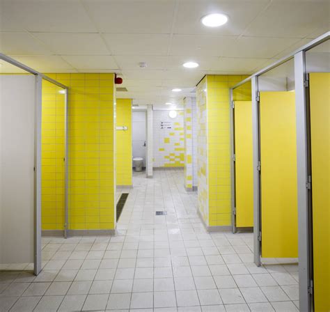 Leisure | Denbigh Leisure Centre | Venesta Washroom Systems Ltd | NBS Source