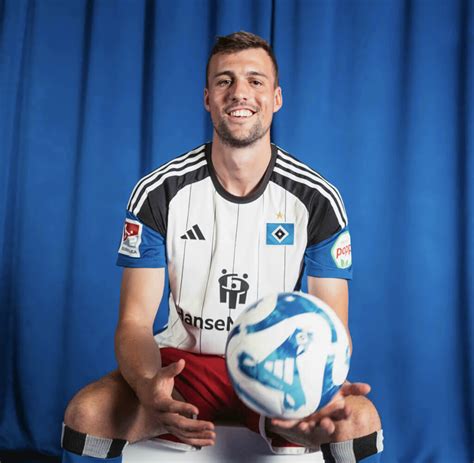 Da Ist Es So Sieht Das Neue HSV Trikot Aus