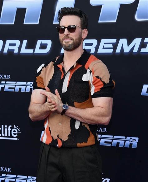 Chris Evans est sacré homme le plus sexy de 2022