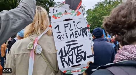 Laffiche De La Honte Hier Lors De La Manifestation Contre Larrivée Du