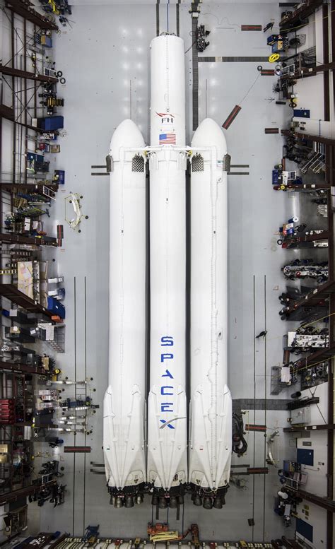 Elon Musk Lifts The Veil On Spacex S Falcon Heavy Rocket