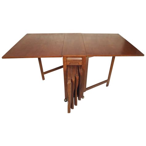 Mid Century Modern Drop Leaf Table At 1stdibs Mid Century Drop Leaf Table