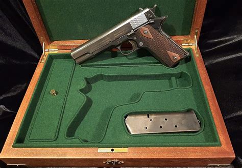 Cmr Classic Firearms Colt 1911 Pistol Presentation Display Case Ref