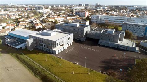 La roche sur yon Collège Les Gondoliers Valero Gadan Architectes