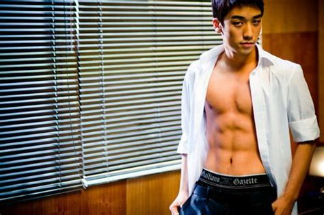 BIGBANG BIAS CHALLENGE D 7 SEUNGRI SHIRTLESS K Pop Amino