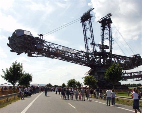 Bagger 293 The Heaviest Land Vehicle In The World • Lazer Horse