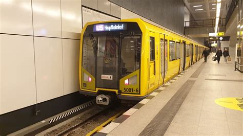 U Bahn Berlin Mitfahrt Im H Auf Der U Von Weberwiese Bis