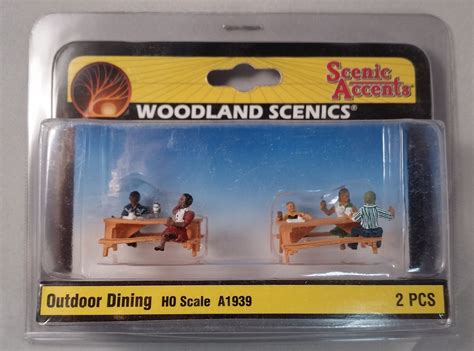 Woodland Scenics Figures - HO Scale Outdoor Dining #1939 Model Train ...