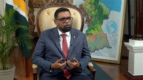 Presidente Da Guiana N O Descarta Base Americana No Pa S Para Defender