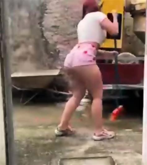 Amateur Red Head Big Ass Big Tits Maid