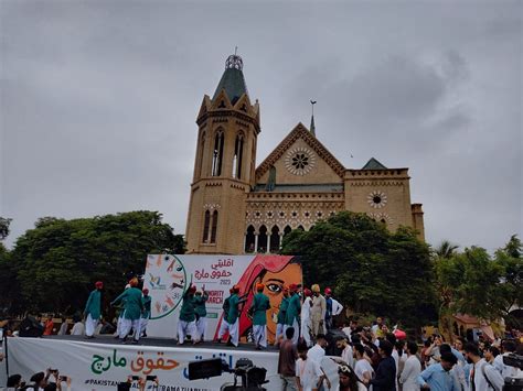 Religious minorities demand equal rights in Karachi march - Daily Frontline