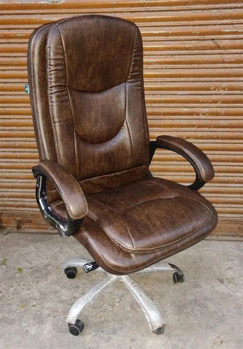 Leather High Back Boss Office Chair Fixed Arm At Rs In Lucknow