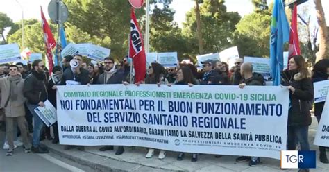 Contratti In Scadenza La Protesta Dei Precari Covid