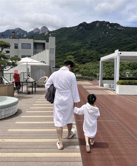 김소영 늘씬 수영복 자태실종된 등근육은 ♥오상진 탓 손에 잡히는 뉴스 눈에 보이는 뉴스 뉴스엔