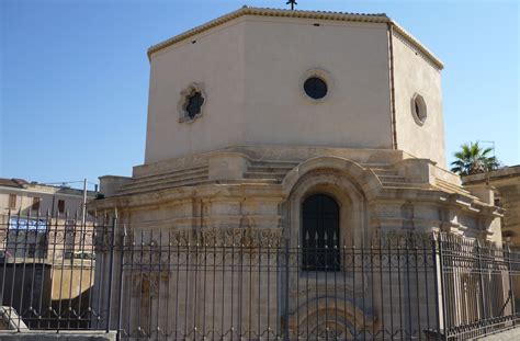 Scopri Le Sotterranee Catacombe Santa Lucia Siracusa