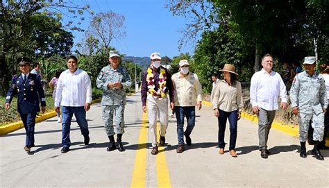 En Palenque Rutilio Escandón Inaugura El Camino De Acceso A Las