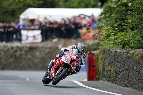 TT Hero Ian Hutchinson To Ride At The Bike Bonanza SBN Motorcycle