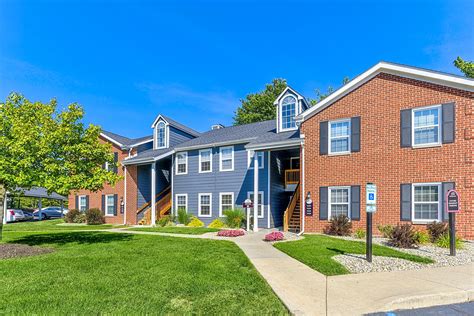 Hunters Point Apartments Zionsville In 46077