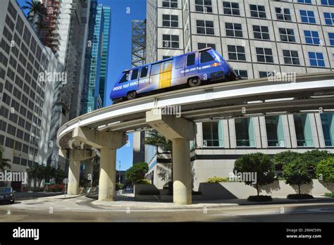 Miami Usa March 19 2017 Metromover Train In Downtown Miami