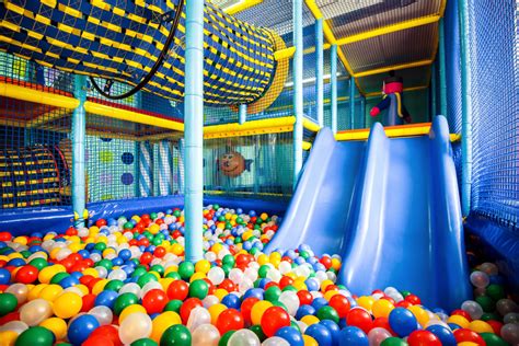 The Benefits of an Indoor Playground for Kids | Go Play Systems