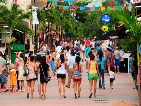 3 Cosas Que Hacer En La Quinta Avenida Playa Del Carmen Turismo Tips