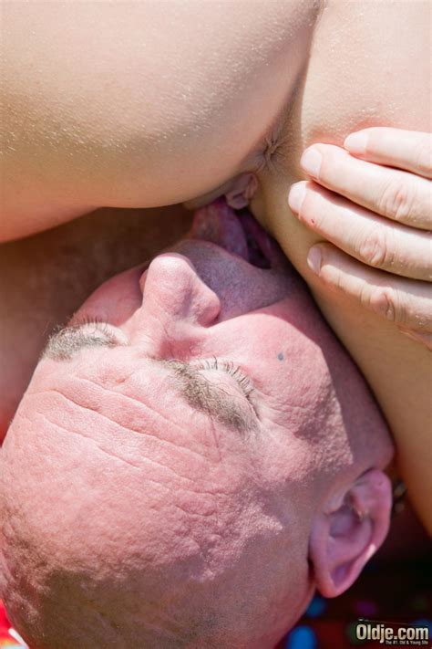 Teen With Tiny Tits Anita Berlusconi Gets Fucked By An Old Man In The Park CoedCherry