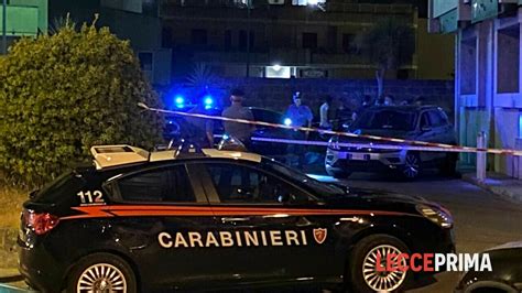 Rapina Finisce Nel Sangue Esce Dal Bancomat E Viene Ucciso A Colpi Di