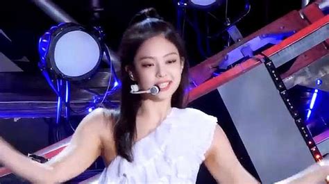 韩国女团blackpink成员jennie现场热舞，可爱俏皮萌萌哒！舞蹈性感热舞好看视频