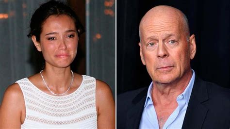 La esposa de Bruce Willis recibe críticas por la forma en que lo cuida