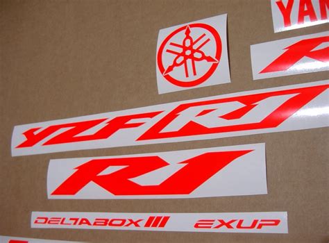 Neon (fluorescent) red logo decals set for Yamaha YZF R1 02-03 - Moto ...