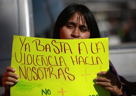 Colocan ofrenda por mujeres asesinadas en Juárez epicentro de los