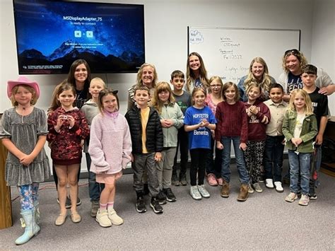 Hofstetter 2nd Grade Readers And Staff Colville School District