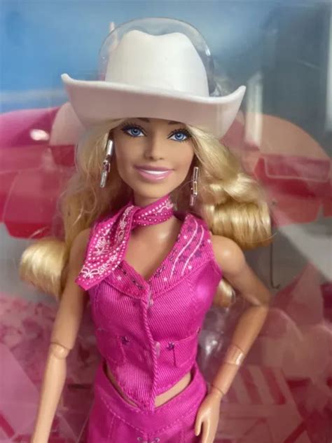 Poup E De Collection Barbie The Movie Margot Robbie En Tenue Western