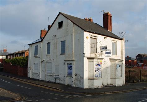 The New Inn Cradley Heath © Brian Clift Cc By Sa 2 0 Geograph