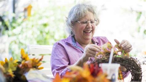 9 Fun & Festive Fall Crafts for Seniors - The Estates at Carpenters