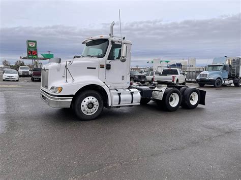 2001 International 9400 Day Cab Truck Cummins 435hp 9 Speed Manual