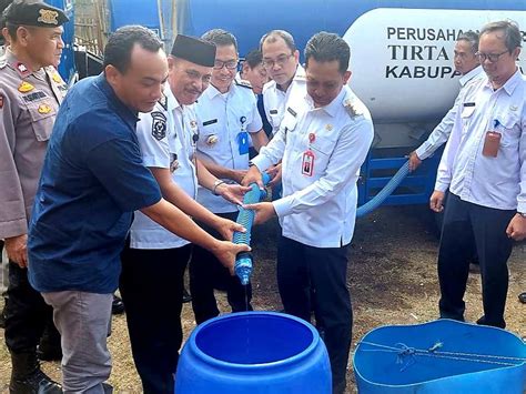 Salurkan 105 Ribu Liter Air Bersih Pj Bupati Apresiasi Perumdam TKR