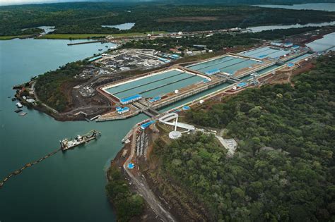 Espacio Geográfico Sobrevuelo En La Ampliación Del Canal De Panamá