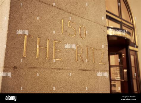 The Ritz Hotelpiccadillylondon Stock Photo Alamy