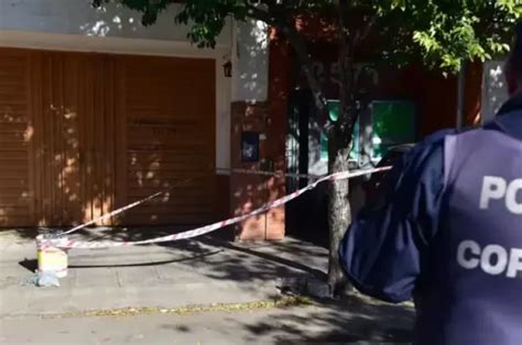 Horror Un Joven De 19 Años Fue Apuñalado En La Calle Luego De Discutir Con Sus Familiares Fue