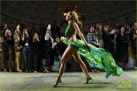 Jennifer Lopez Wears a Replica of Her Iconic Green Dress at Versace ...