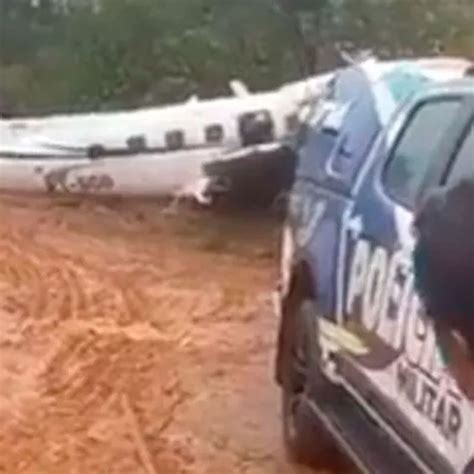 Tragedia En El Amazonas En Medio De Una Fuerte Lluvia Se Estrella Una