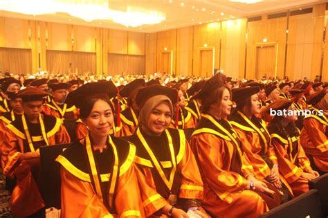 Siap Mendunia Btp Wisuda Mahasiswa Metropolis