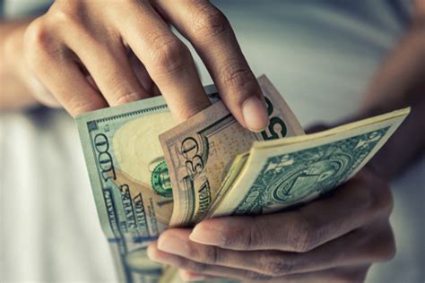 dividend stocks top achievers  buy  hold