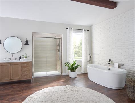 What to Expect During a Bathroom Remodel | Jacuzzi® Bath