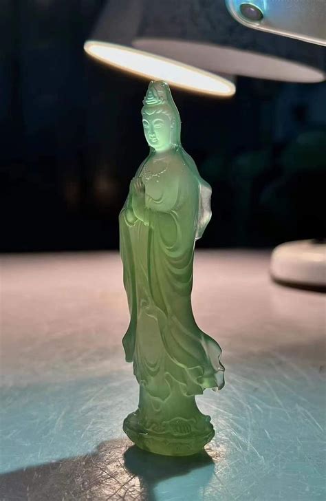 Pin by Thien Nguyen on Mặt dây chuyền Jade carving Chinese dragon