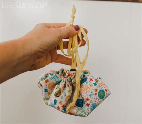 Drawstring Makeup Bag - Sewing Tutorial - Life Sew Savory