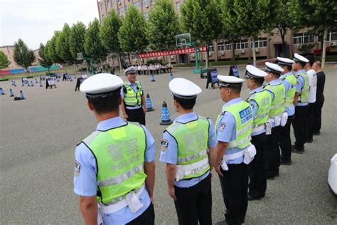 市局交警支队组织开展全市公安交警执勤执法安全防护实战培训汇报表演 澎湃号·政务 澎湃新闻 The Paper